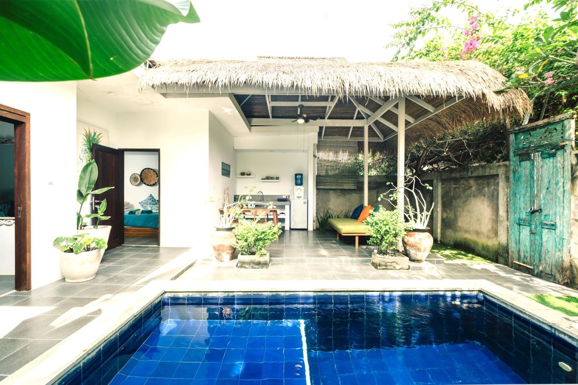 Mewali Villa'S Kuta  Экстерьер фото
