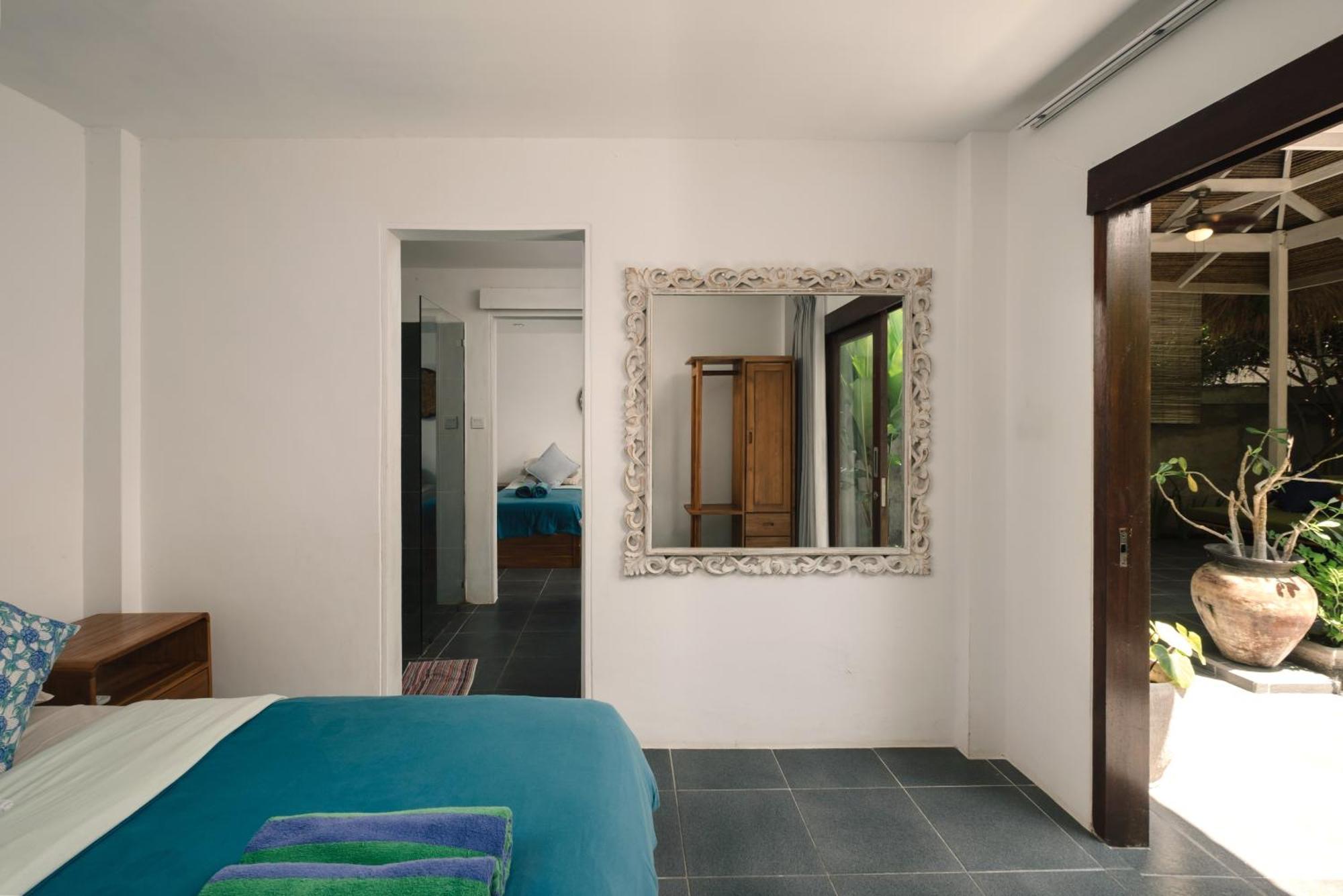 Mewali Villa'S Kuta  Экстерьер фото