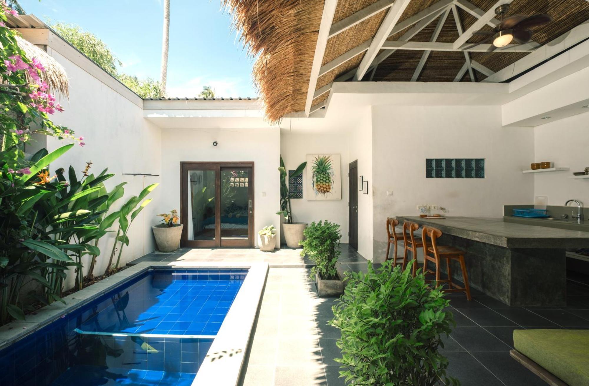 Mewali Villa'S Kuta  Экстерьер фото